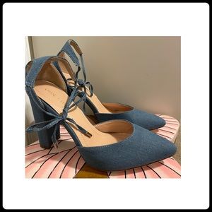 CHASE & CHLOE Lace-Up Holland Pump - Denim